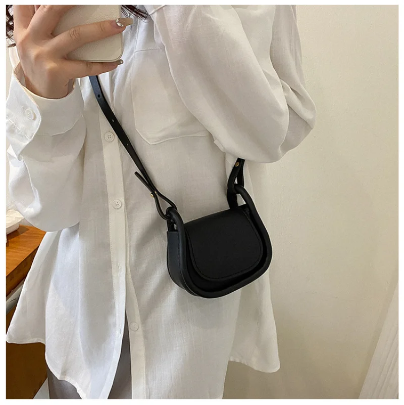 Women Bags Offers - Mini borsa a tracolla in pelle
