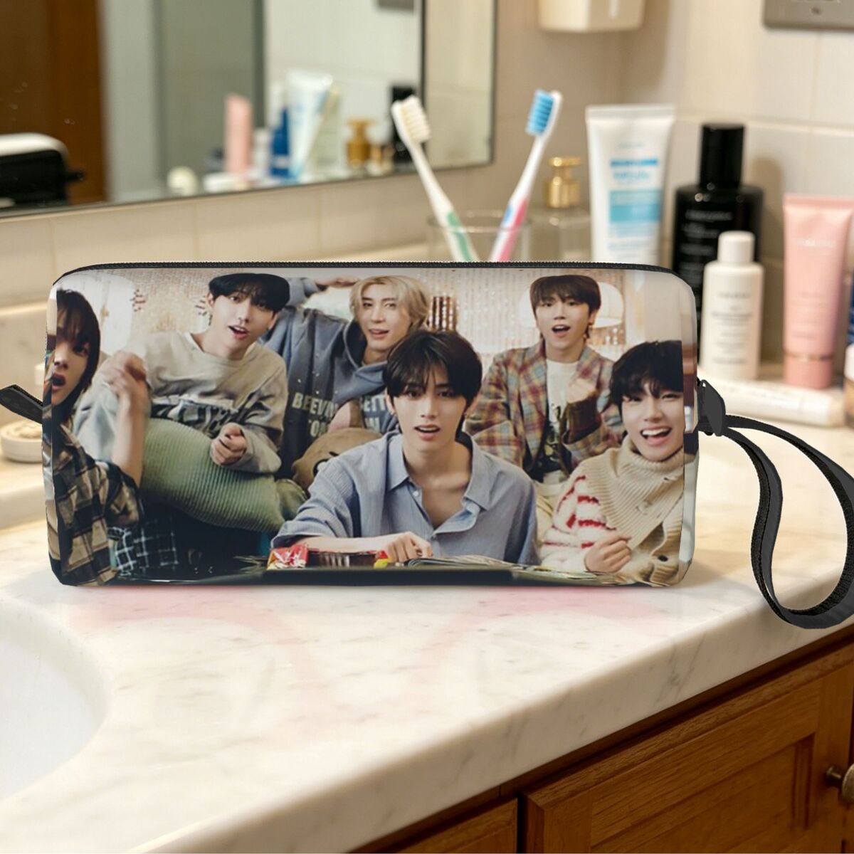 Boy Next Door KPOP Makeup Bag  - Women Bags Next recensione e prezzo