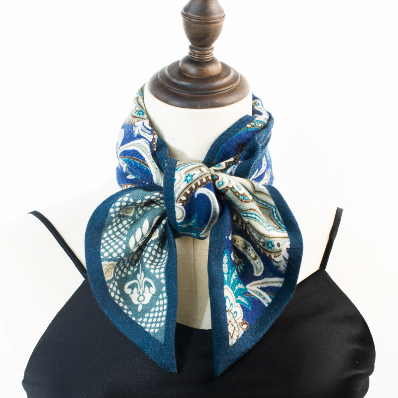 Sciarpa Sottile Reversibile in - Women Bags Office recensione e prezzo