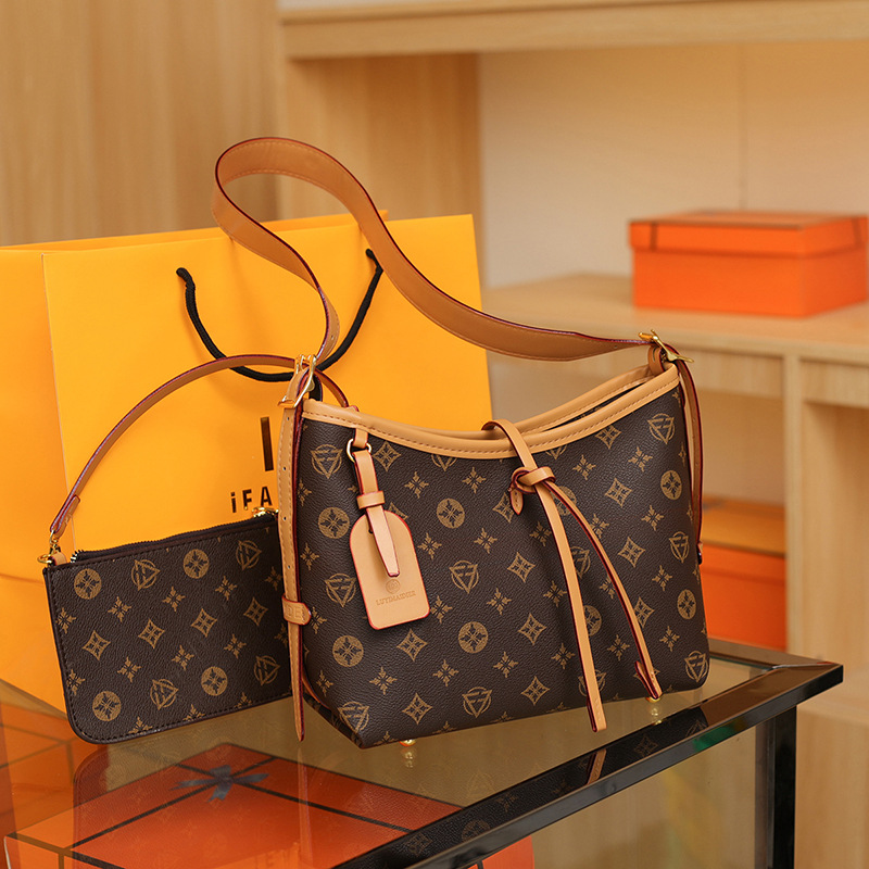 Borsa Tote in Pelle Classica d - Women'S Bags Jacquemus recensione e prezzo
