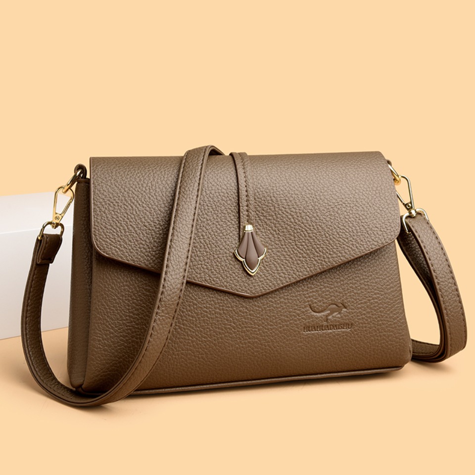 Borse a tracolla da donna in v - Women'S Bags Jacquemus recensione e prezzo